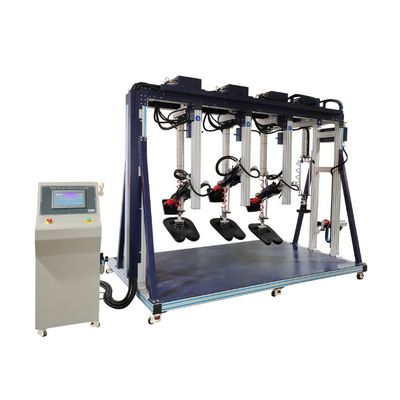 Testmachine voor het testen van de duurzaamheid van drie stoelen en ruggen