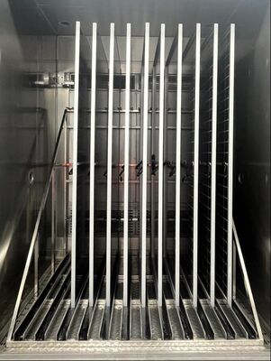 Thermische cyclustestkamer voor snelle thermische cyclustests van zonnepanelen met fotovoltaïsche cellen, bewakingssysteem voor de continuïteit van PV-circuits, testapparatuur voor thermische cyclustests